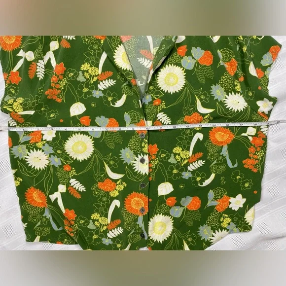 ModCloth Floral Tie-Front Button Down Blouse โ Size L - Picture 4 of 11